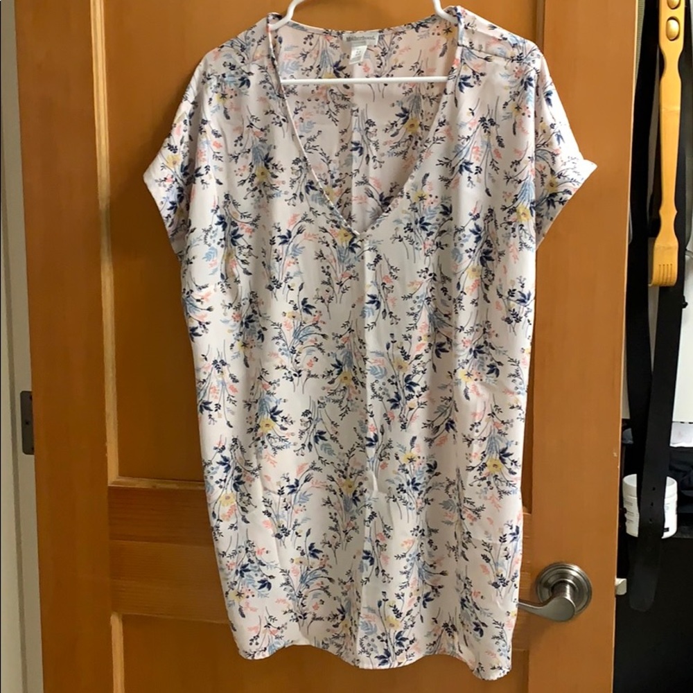 Motherhood maternity blouse.